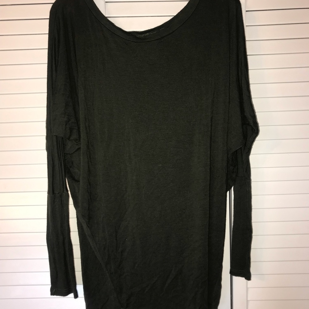 Long sleeve olive top